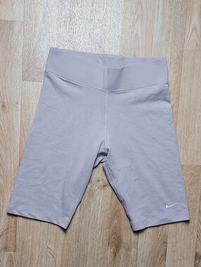 Women's Workout Tight Shorts Size Small Tan